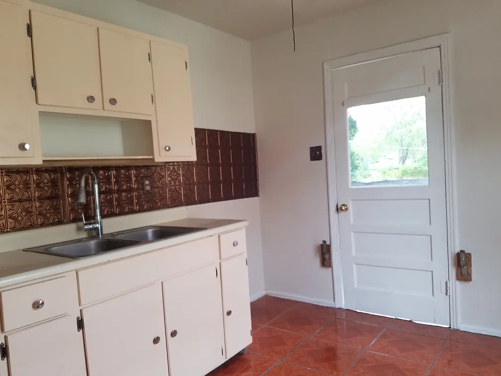 2 bed, 890 sqft, $1,175 — Photo 4