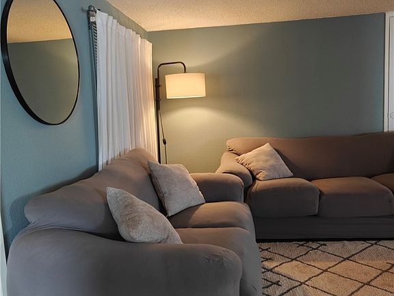 3rd image of 7830 S Quail Drive
