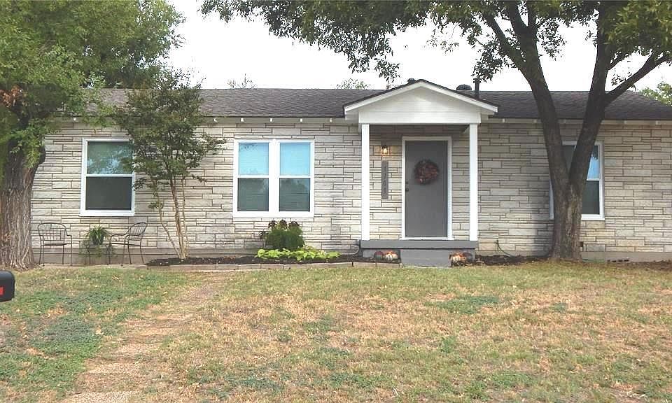 1st image of 1703 Westwood Dr