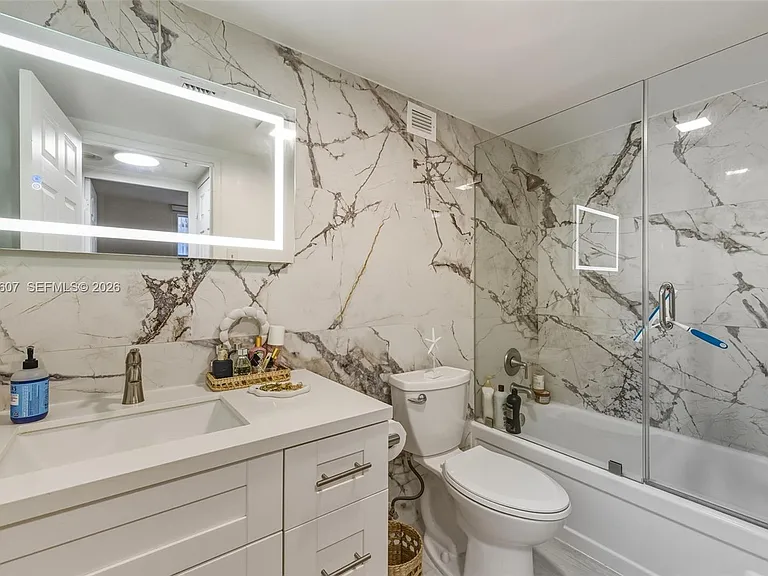 9195 Collins Ave #404 — Photo 17