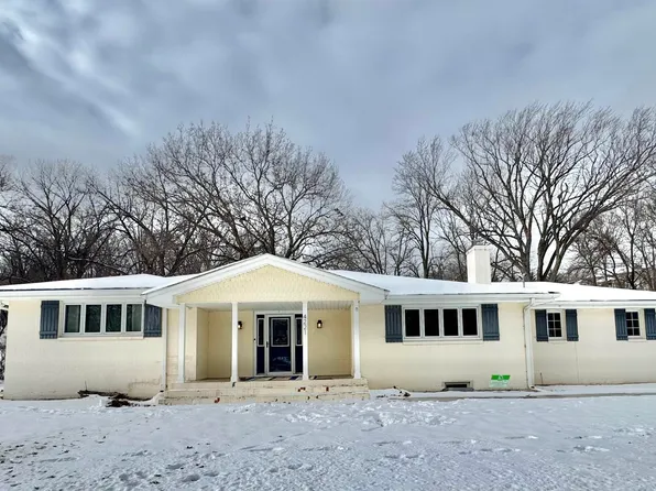 4221 Country Club Blvd, Sioux City, IA 51104
