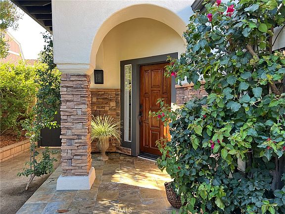 4th image of 30585 Colina Verde St