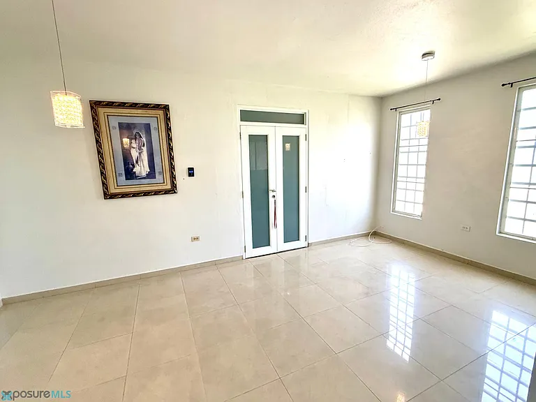 3704 Moralon — Photo 8