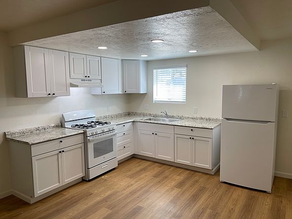 2nd image of 4009 Lake Isabella Blvd APT 2