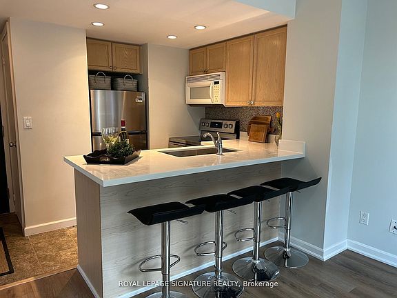 5th image of 8 Park Rd #1502