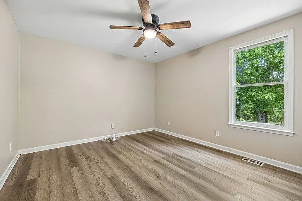 776 Princeton Cir — Photo 18
