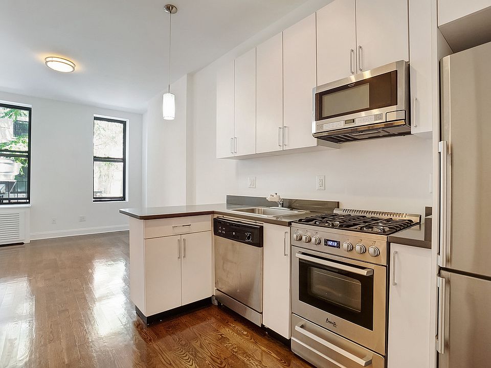 1st image of 1572 3rd Ave APT 2W