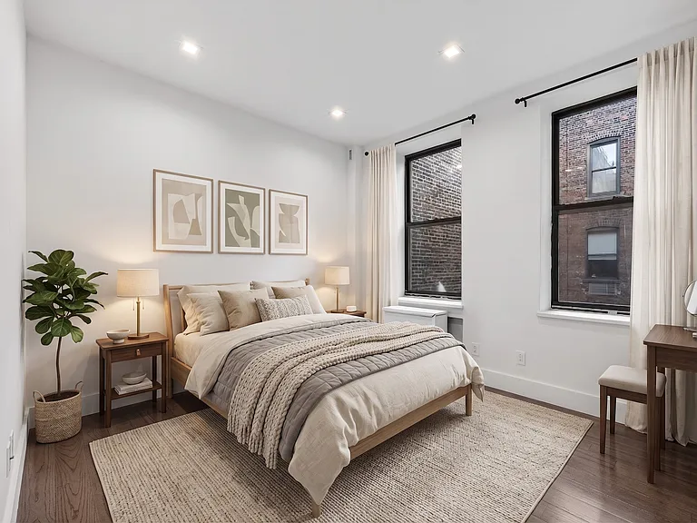 152 Thompson St #4A — Photo 4
