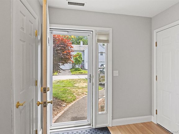 2nd image of 1406 Sara Circle