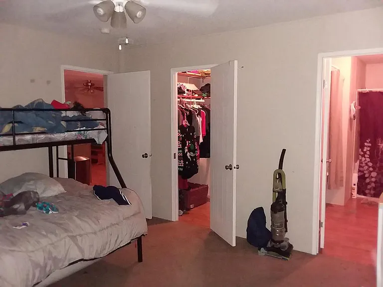302 Opal Cir — Photo 18