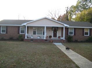 2920 County Line Rd, Fayetteville, NC 28306