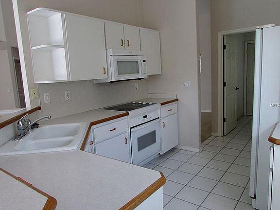 5th image of 26283 Stillwater Cir
