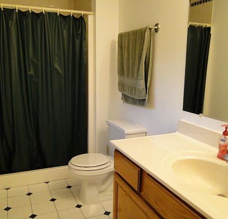 5th image of 3405 Calumet Dr