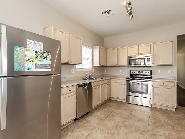 13148 W Redfield Rd — Photo 4