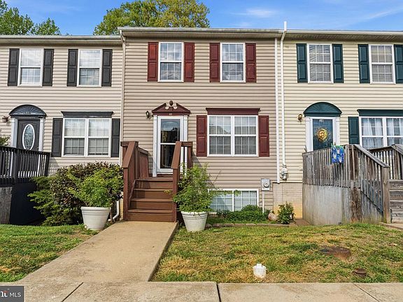 2nd image of 40 Hickory Dr