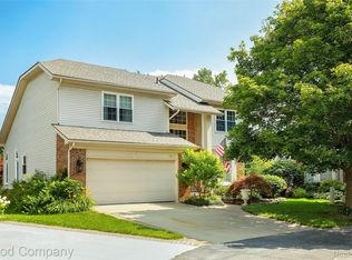 4617 Covington Ct, Rochester, MI 48306