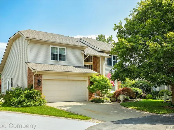 4617 Covington Ct, Rochester, MI 48306