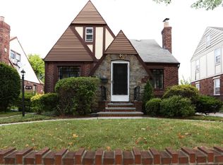 11715 222nd St, Cambria Heights, NY 11411
