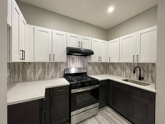 2nd image of 305-306 Magnolia Ave #6