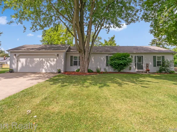 174 Roberts St, Sandusky, MI 48471