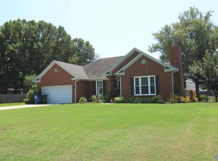 151 Hazelwood Dr, Hazel Green, AL 35750