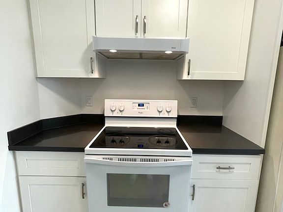 4th image of 36 Oakwood St APT 3