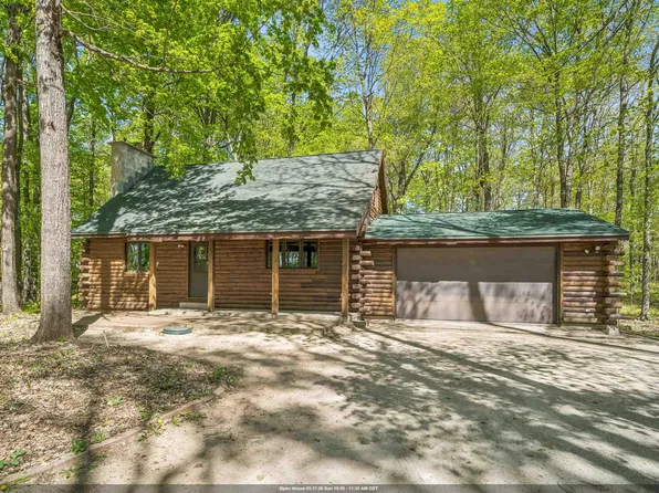 9660 Manu Rd, Fremont, WI 54940