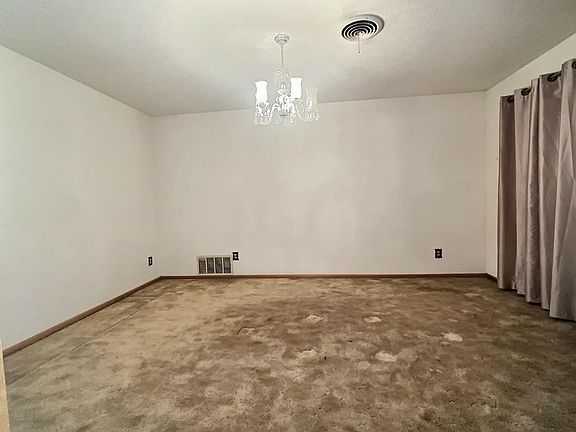 3rd image of 6095 County Road 3118