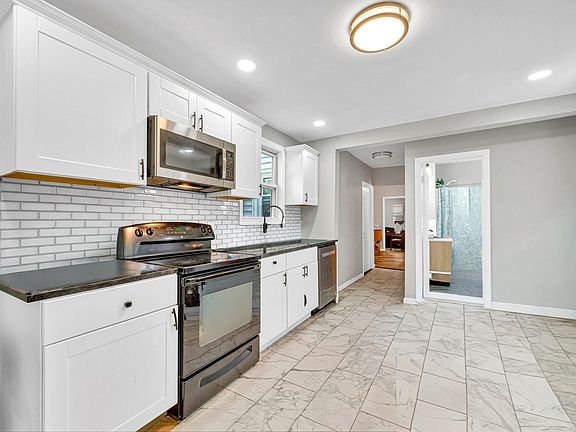 2nd image of 108 Marble St