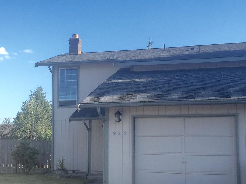 1st image of 922 11th Ave NW