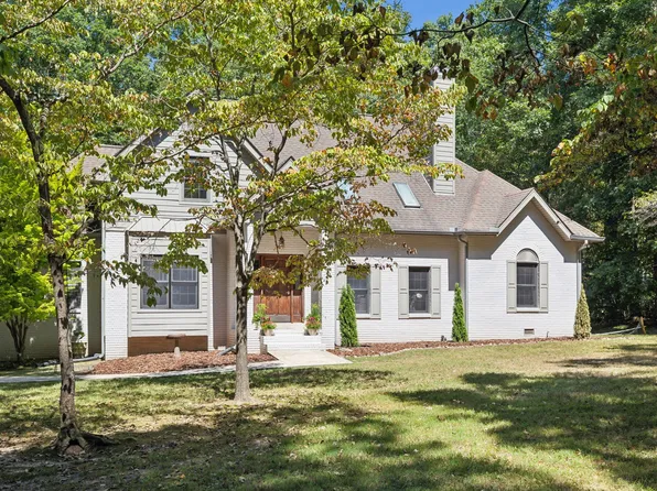 1130 Bob White Rd, Kingston Springs, TN 37082