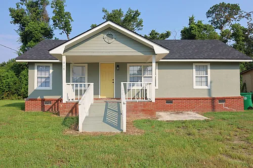 808 Penny Pl Photo 1
