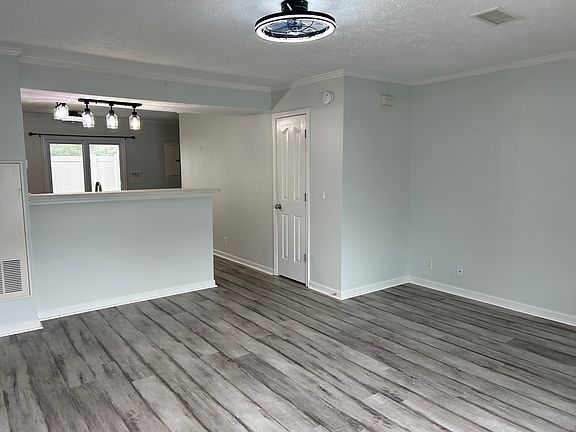 2nd image of 1410 Bunny Ct #1410