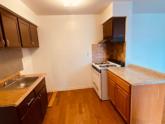 2nd image of 17 Cuozzo St
