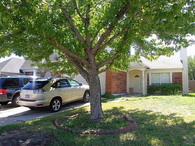 1st image of 504 Kalmia Dr