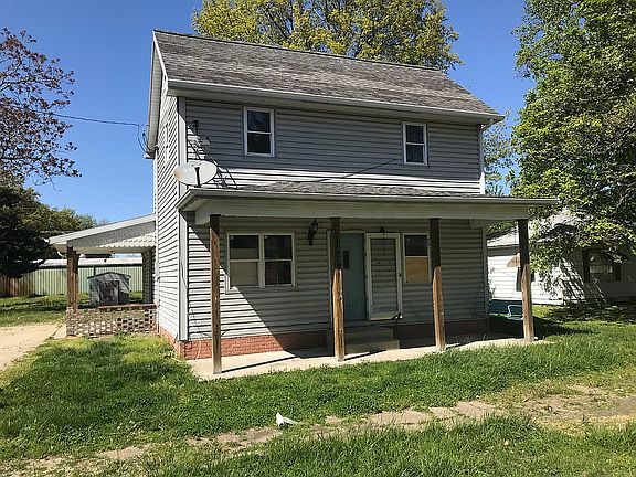 2nd image of 415 E Saint John St