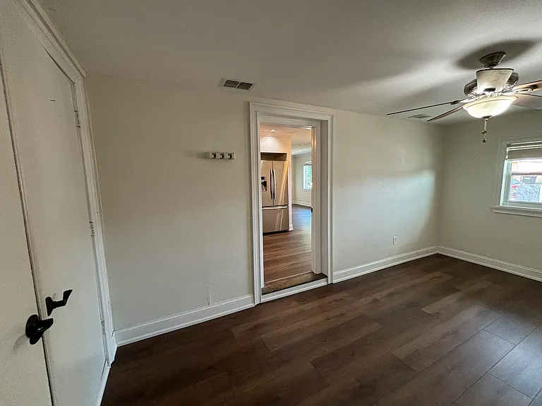 1116 Tangerine St — Photo 40
