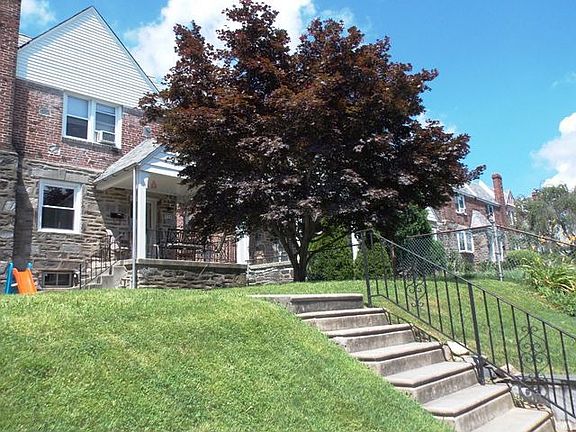 2nd image of 728 Windermere Ave
