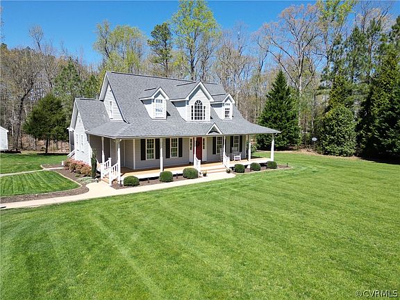 2nd image of 1841 High Hill Dr