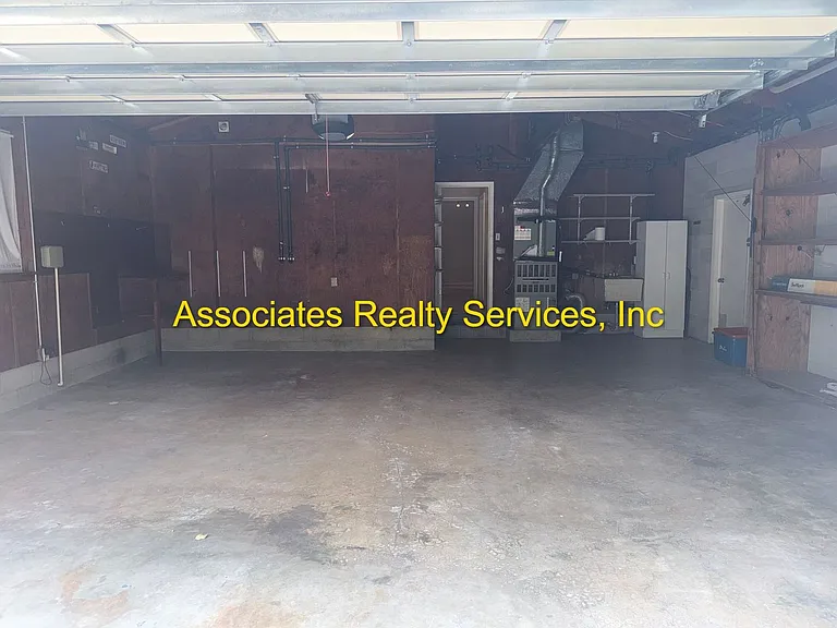 4521 NW 20th Pl — Photo 30