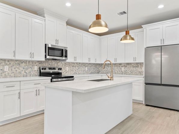 404 Forest Hill Blvd #A