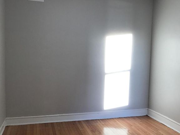 3rd image of 6237 S Eberhart Ave #2