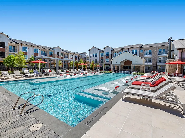 Resort Style Pool