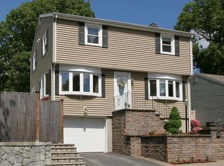 26 Fellsmere Ave, Stoneham, MA 02180