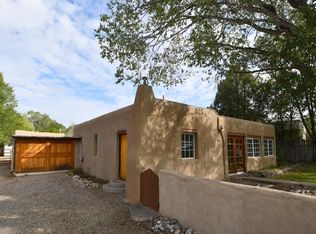 225 Ranchitos Rd, Taos, NM 87571