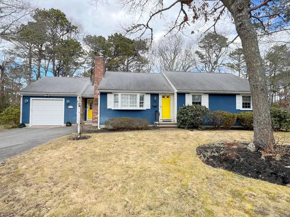 2 Beaver Dam Way, East Dennis, MA 02641