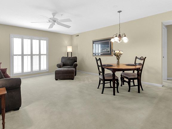 4th image of 5935 N High St #210
