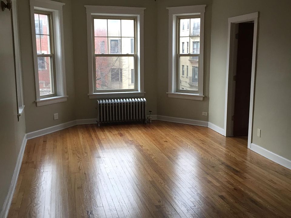 1st image of 838 W Sunnyside Ave APT 2W