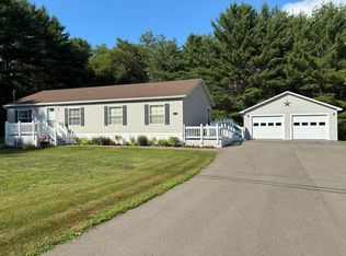 1 Karen St, Palmyra, ME 04965
