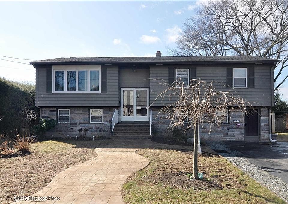 1st image of 6 Vineland Ave